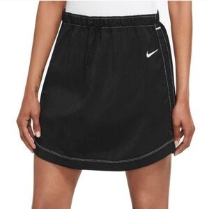 Nike Sportswear Nylon Swoosh High Rise Skirt‎ Women's DM6199-010 cons